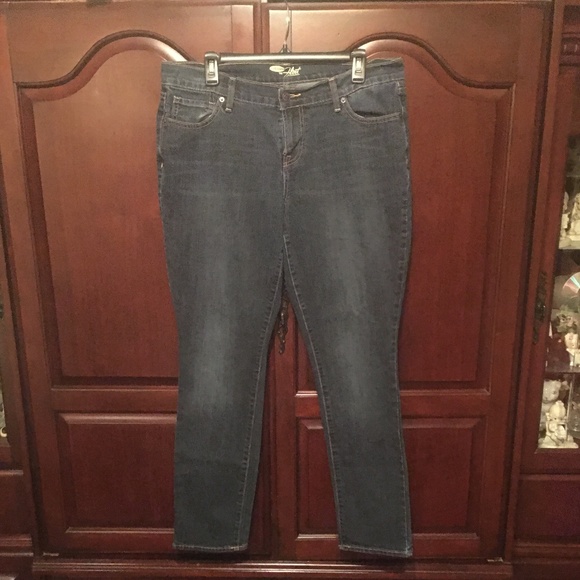 Old Navy "The Flirt" Jeans - Size 14 Long - Picture 2 of 9